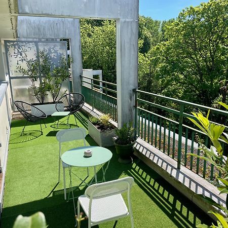 Appartement Avec Terrasse Et Parking Gratuit Accole Монбельяр Экстерьер фото